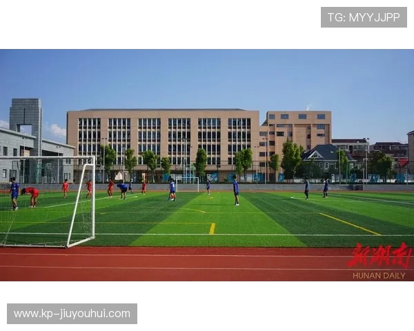 围绕常德足球德善学校构建青少年足球育人发展新模式探索路径研究